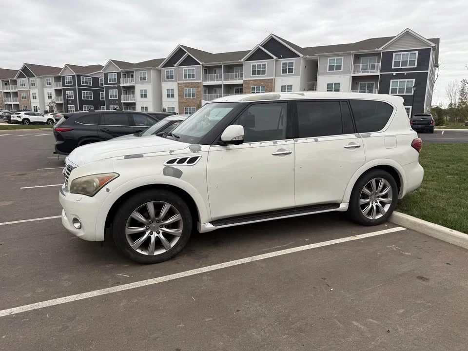 2012 Infiniti QX80 - Image 2 of 14