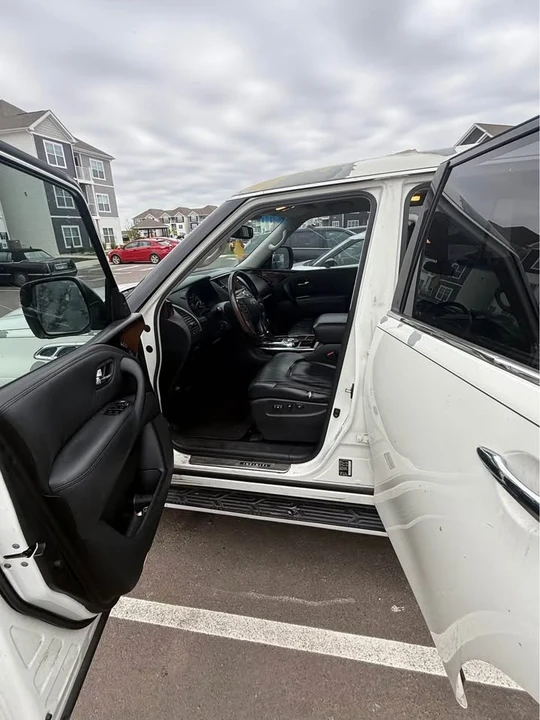 2012 Infiniti QX80 - Image 9 of 14
