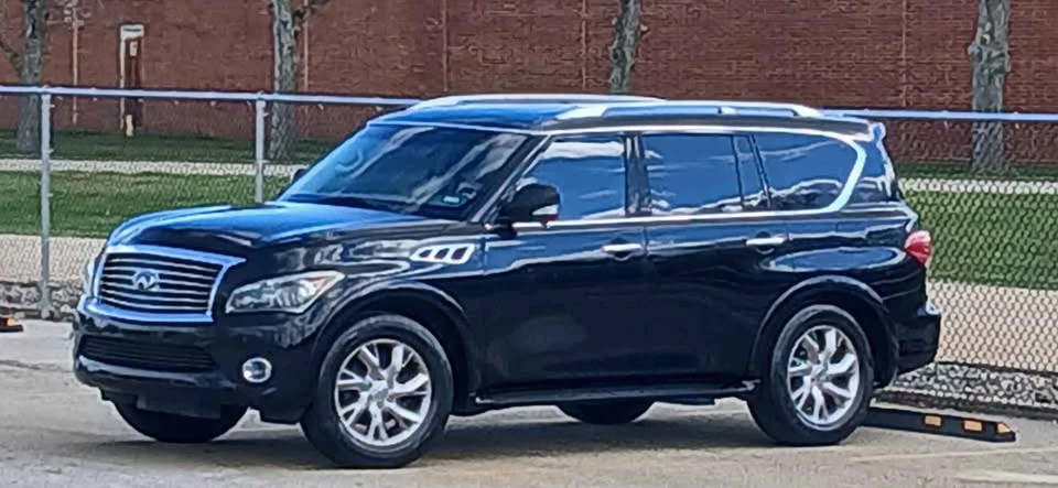 2012 Infiniti QX80 - Image 3 of 11