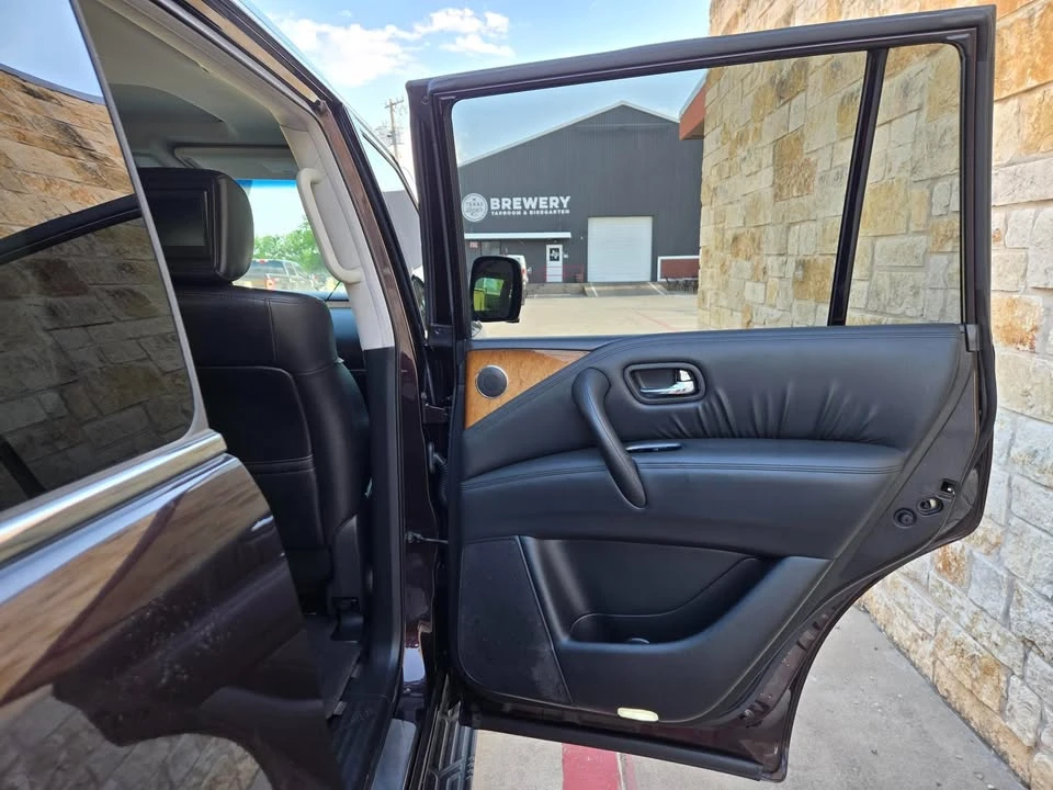2012 Infiniti QX80 - Image 10 of 16