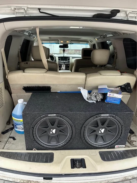 2012 Infiniti QX80 - Image 6 of 6