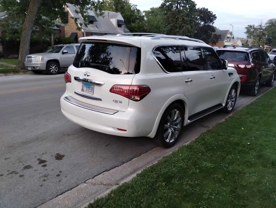 2012 Infiniti QX80 - Image 3 of 5
