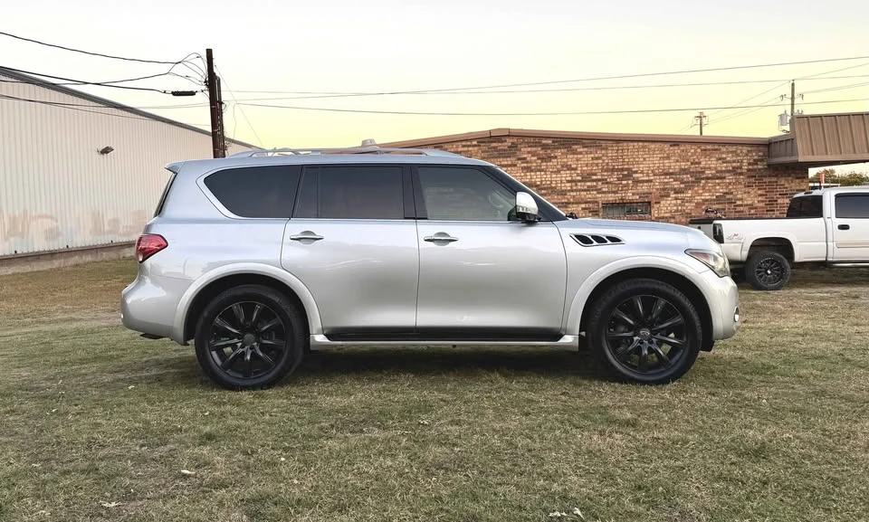 2012 Infiniti QX80 - Image 11 of 12