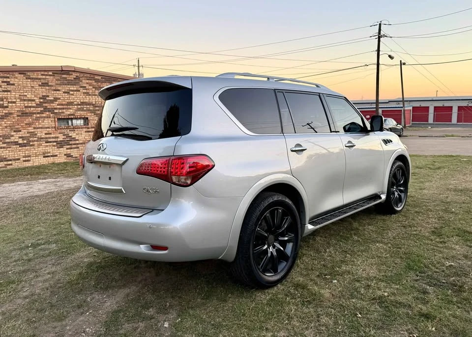 2012 Infiniti QX80 - Image 10 of 12