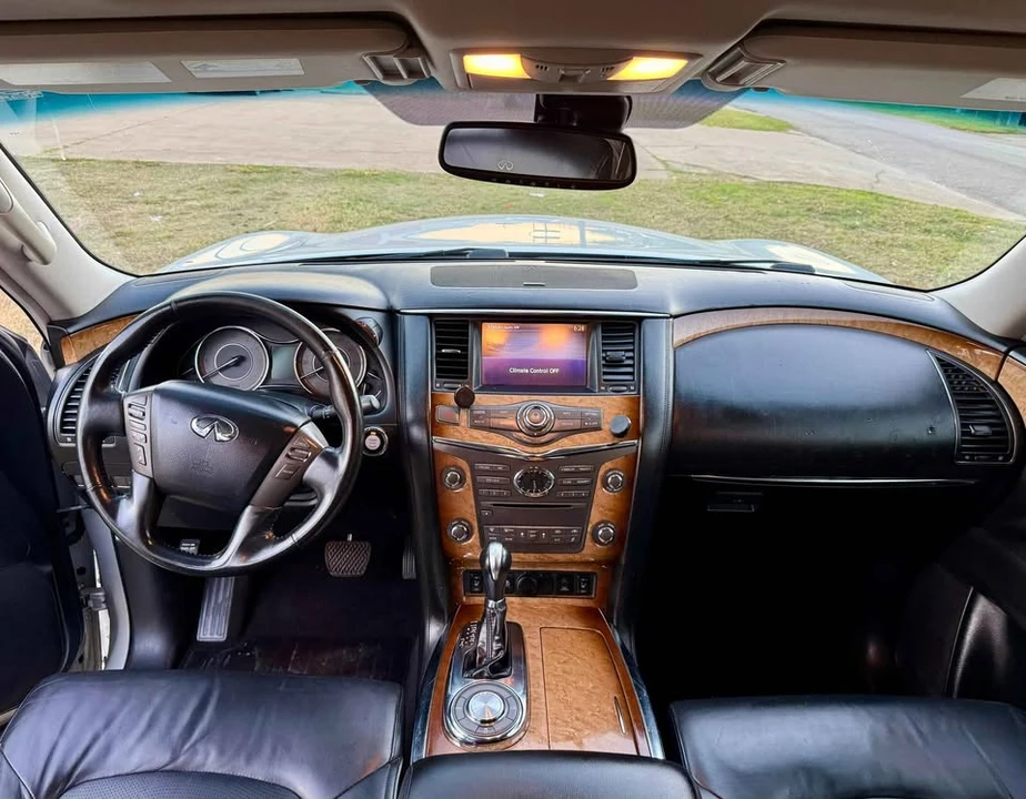 2012 Infiniti QX80 - Image 3 of 12