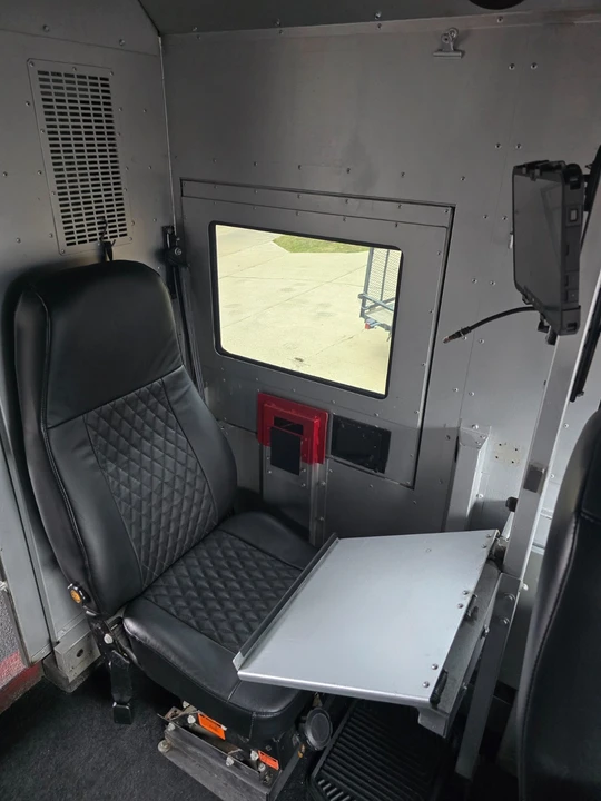 2012 International 4300 - Image 13 of 21