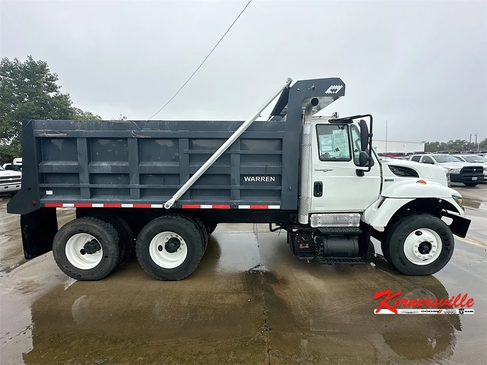2012 International Harvester - Image 8 of 21