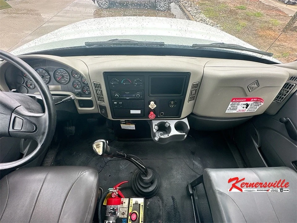 2012 International Harvester - Image 10 of 21