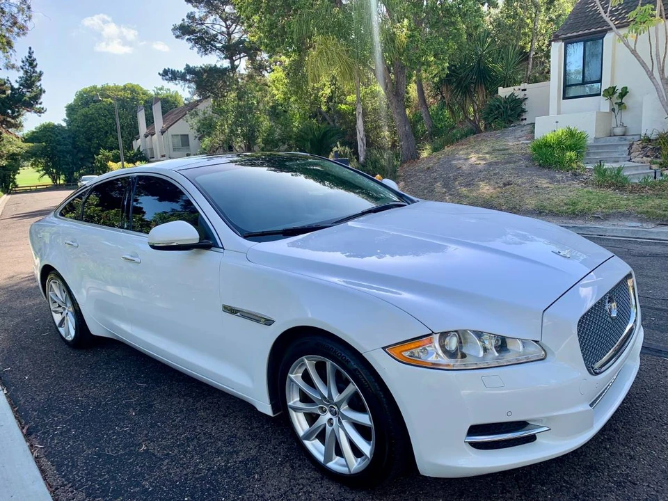 2012 Jaguar X351 XJ - Image 6 of 10