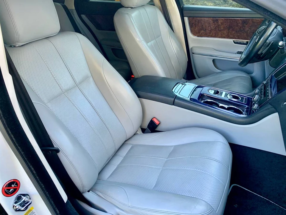 2012 Jaguar X351 XJ - Image 8 of 10