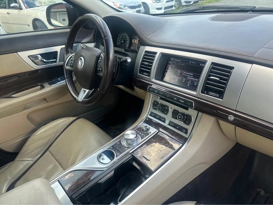 2012 Jaguar X150 XK - Image 8 of 14
