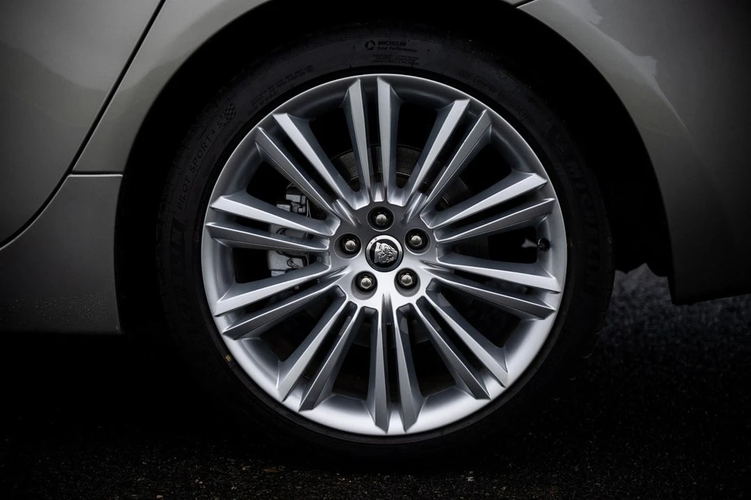 2012 Jaguar X351 XJ - Image 20 of 30
