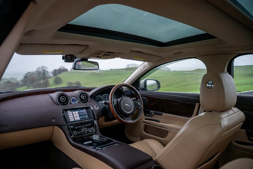 2012 Jaguar X351 XJ - Image 22 of 30
