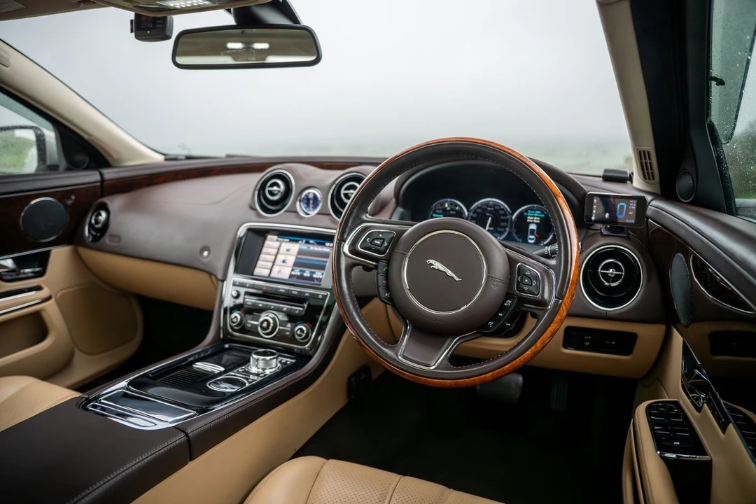 2012 Jaguar X351 XJ - Image 24 of 30