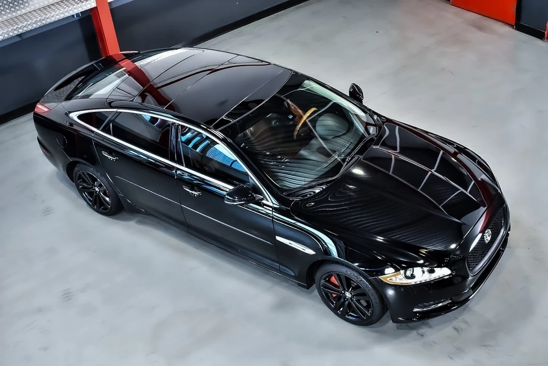 2012 Jaguar X351 XJ - Image 3 of 30