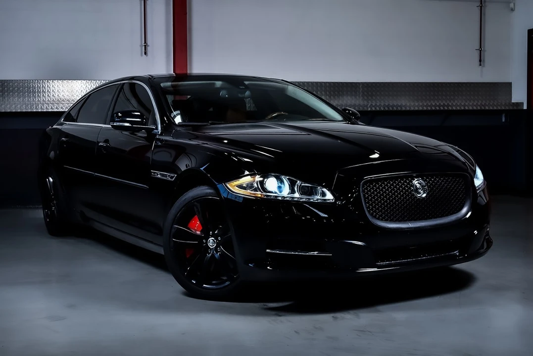 2012 Jaguar X351 XJ - Image 29 of 30