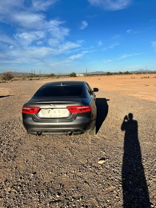 2018 Jaguar XE - Image 5 of 13