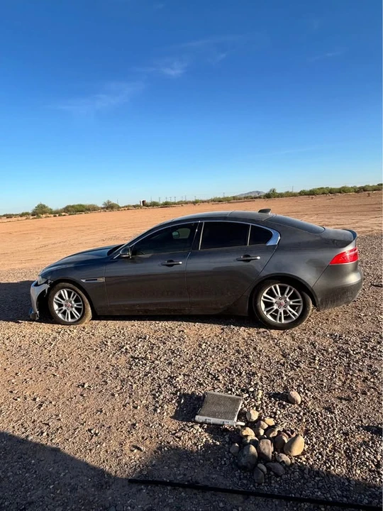 2018 Jaguar XE - Image 8 of 13
