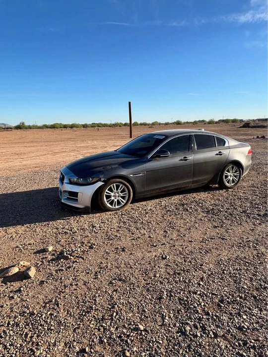 2018 Jaguar XE - Image 9 of 13