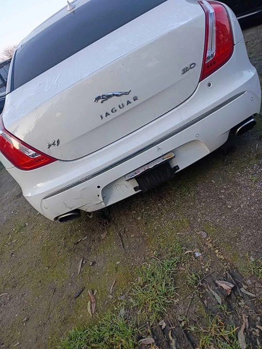 2012 Jaguar XE - Image 8 of 13