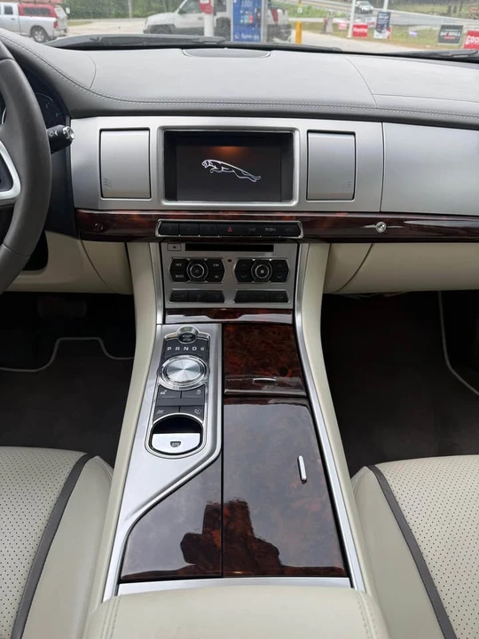2012 Jaguar X250 XF - Image 12 of 17