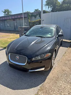2012 Jaguar XF Luxury Sedan 4D