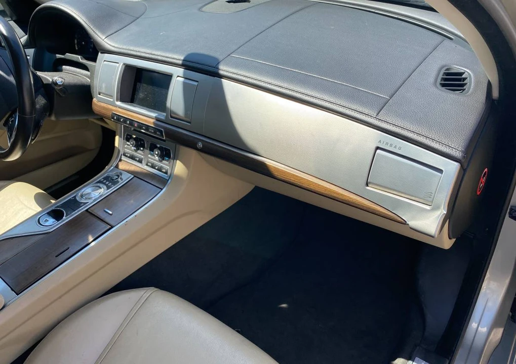 2012 Jaguar X250 XF - Image 17 of 21