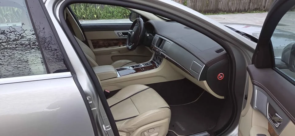 2012 Jaguar X250 XF - Image 8 of 13