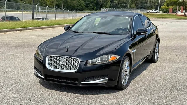 2012 Jaguar XF Premium Luxury Sedan 4D