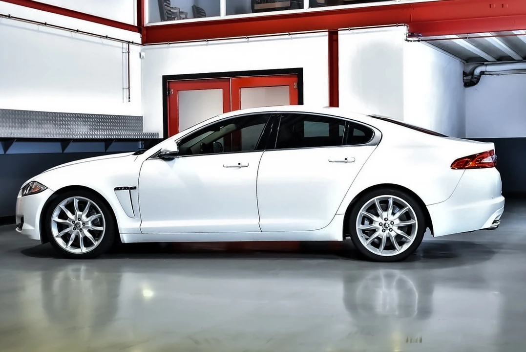 2012 Jaguar X250 XFR - Image 28 of 30