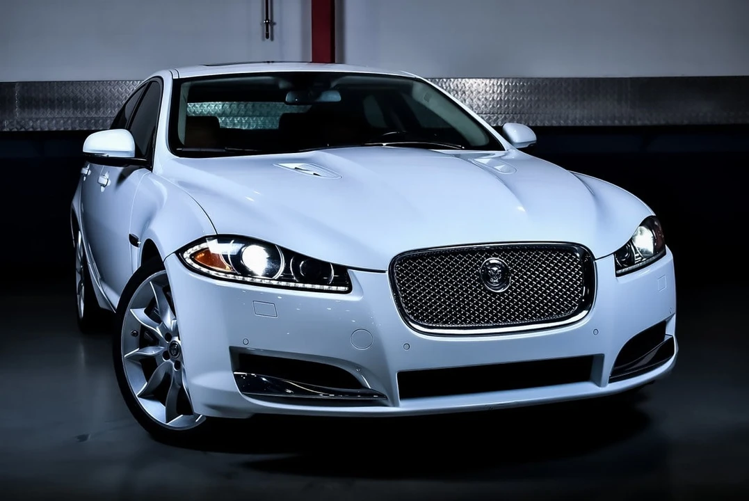 2012 Jaguar X250 XFR - Image 8 of 30
