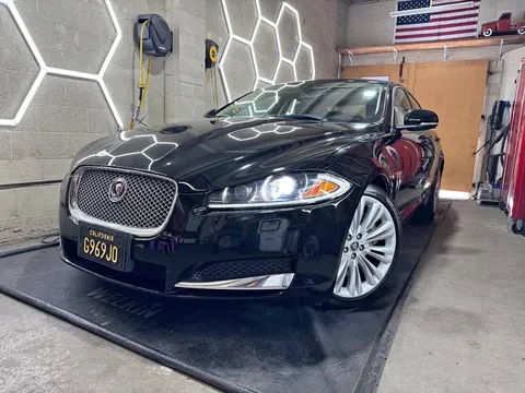 2012 Jaguar XF Sedan