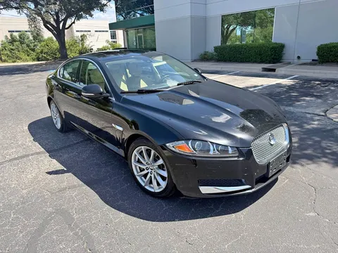 2012 Jaguar XF Sedan 4D