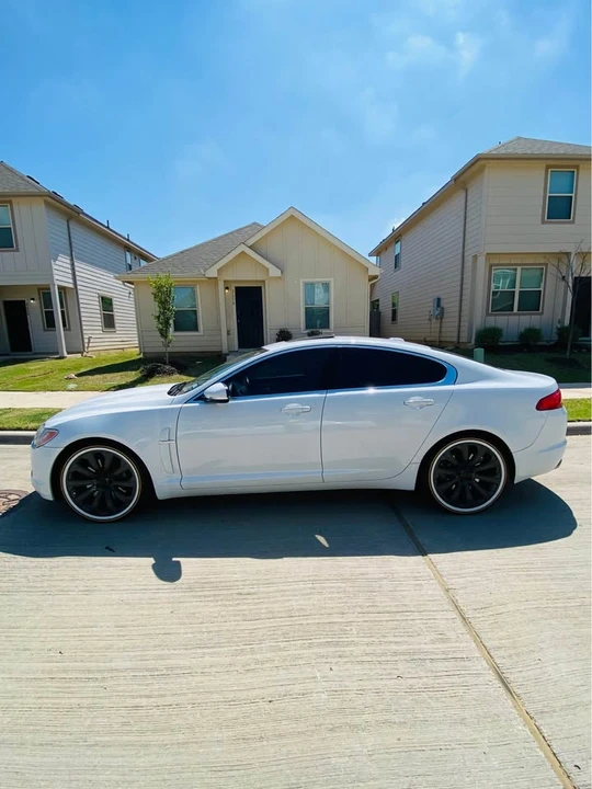 2012 Jaguar X250 XFR - Image 8 of 19