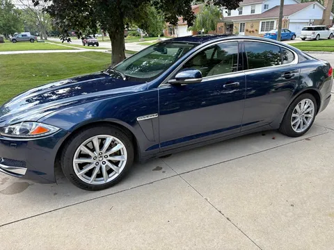 2012 Jaguar XF XF Sedan 4D