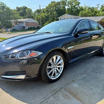 2012 Jaguar XF Sedan 4D