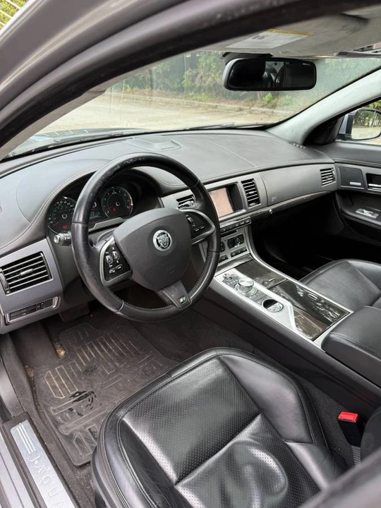2012 Jaguar X250 XFR - Image 9 of 20