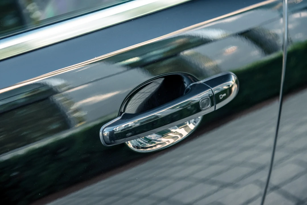 2012 Jaguar X250 XFR - Image 27 of 31