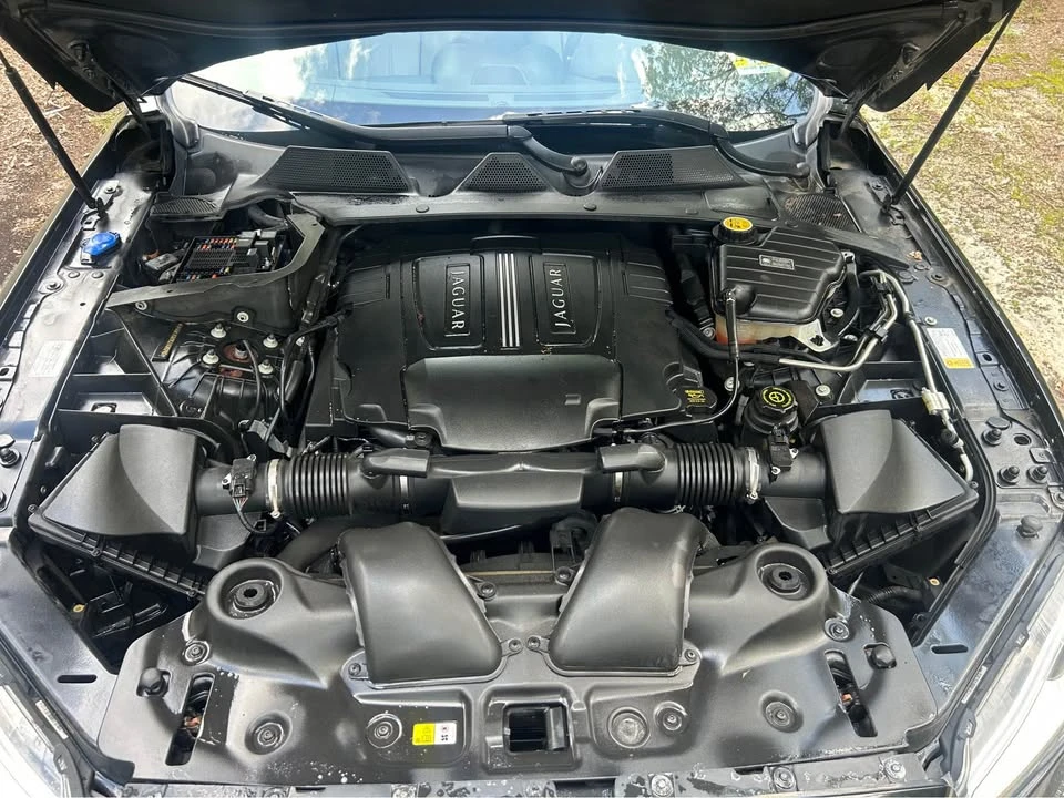 2012 Jaguar X351 XJ - Image 4 of 20