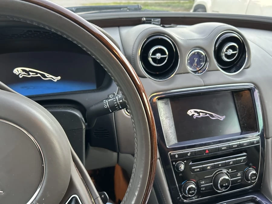 2012 Jaguar X351 XJ - Image 27 of 31