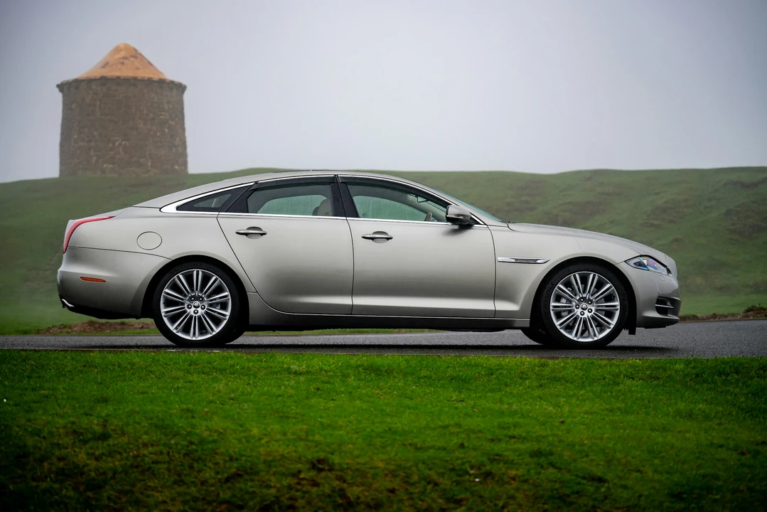 2012 Jaguar X351 XJ - Image 18 of 21