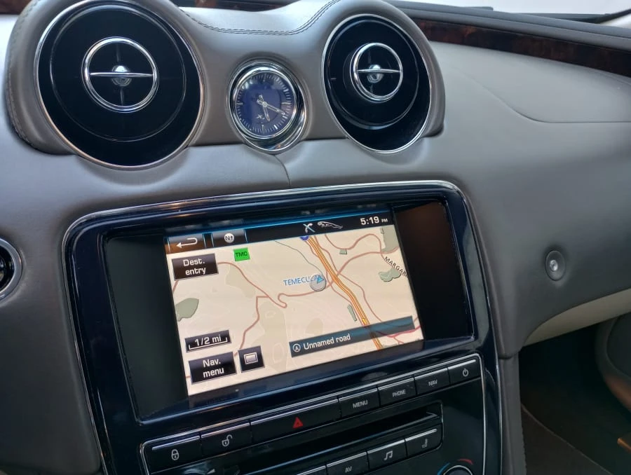 2012 Jaguar X351 XJ - Image 11 of 14