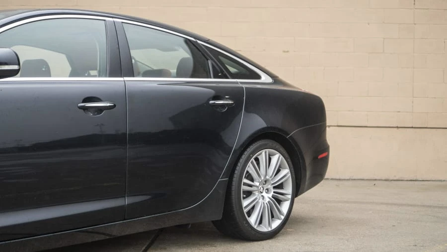 2012 Jaguar X351 XJ - Image 5 of 10
