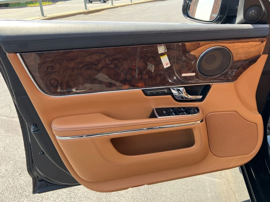 2012 Jaguar X351 XJ - Image 11 of 14