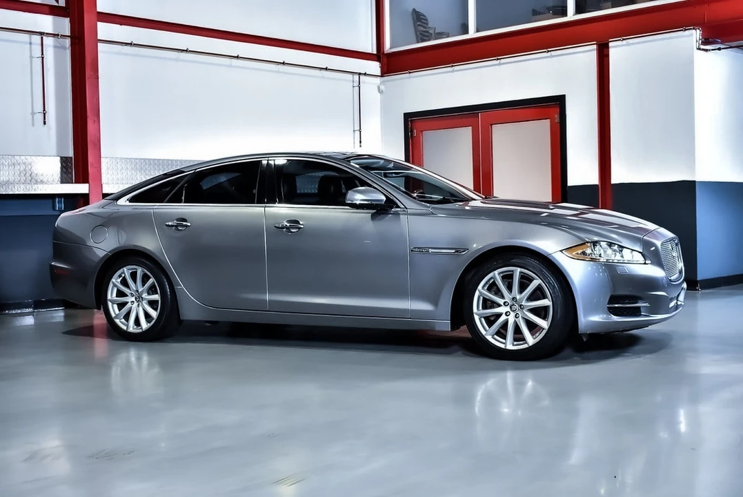 2012 Jaguar X351 XJ - Image 13 of 31