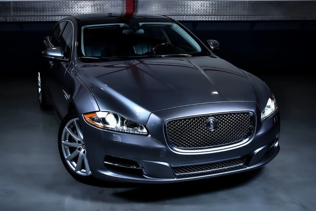 2012 Jaguar X351 XJ - Image 7 of 31