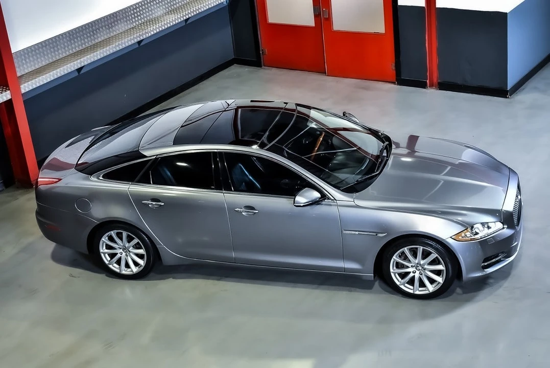 2012 Jaguar X351 XJ - Image 18 of 31