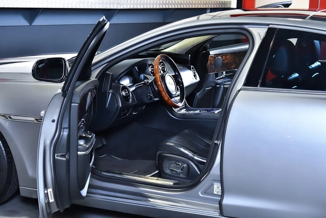 2012 Jaguar X351 XJ - Image 30 of 31