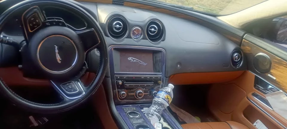 2012 Jaguar X351 XJ - Image 10 of 13