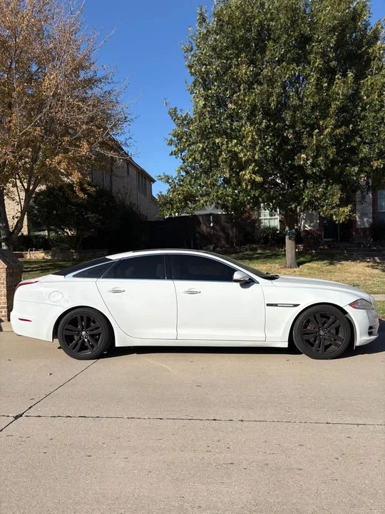 2012 Jaguar X351 XJ - Image 2 of 17